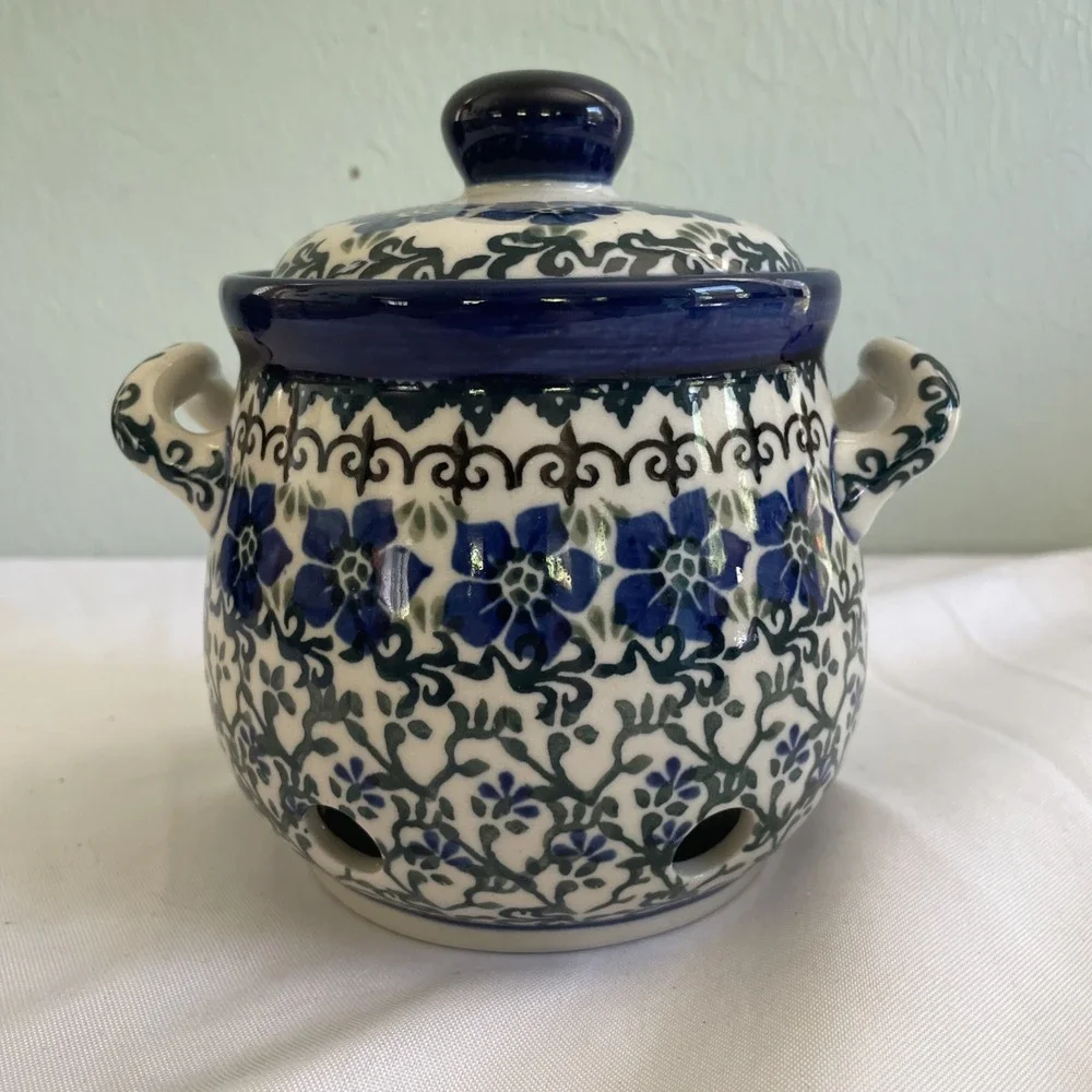 Vintage Polish Pottery Handled Garlic Onion Jar Made In Poland Blue Flowers 6in